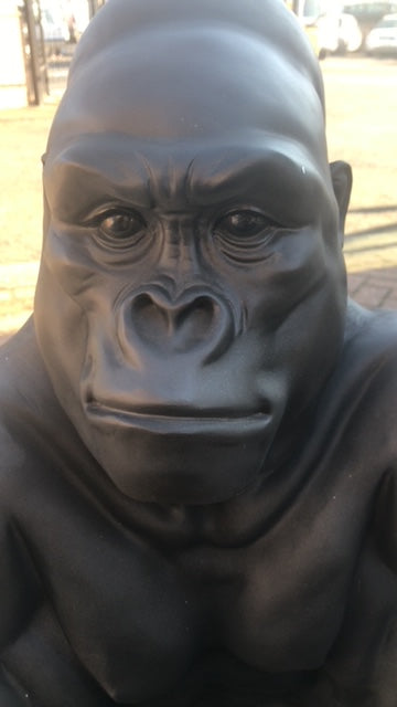Large matte black Gorilla ornament, outdoors or indoors Gorilla Statue ornament