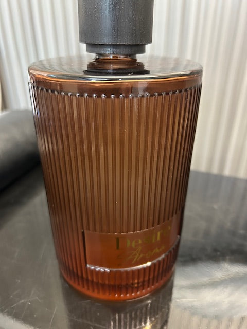 Oud and Bergamot 1000ml Reed Diffuser in round bottle