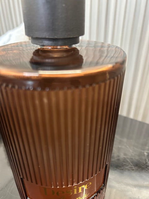 Oud and Bergamot 1000ml Reed Diffuser in round bottle