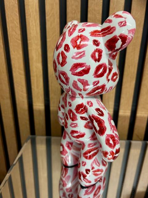 Kiss Teddy Bear Ornament Small Resin Figurine Kissing Lipstick Design