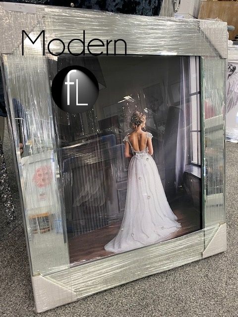 Stunning lady in white formal gown āBride to beā mirror 3d picture 56x66 cm