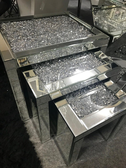 CRUSHED DIAMOND MIRRORED NEST OF 3 TABLES