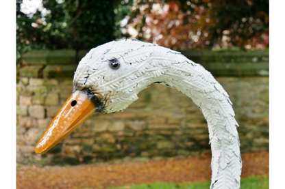 METAL SWAN GARDEN STATUE, LARGE SWAN GARDEN SCULPTURE 100cm high