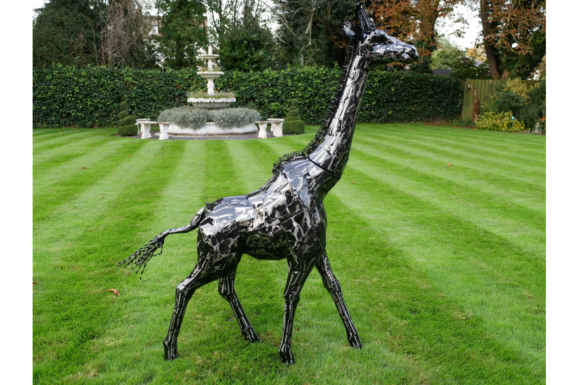 METAL GIRAFFE GARDEN STATUE, LARGE GIRAFFE GARDEN SCULPTURE