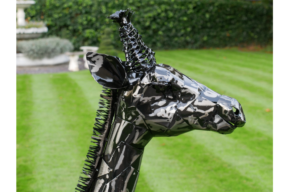 METAL GIRAFFE GARDEN STATUE, LARGE GIRAFFE GARDEN SCULPTURE