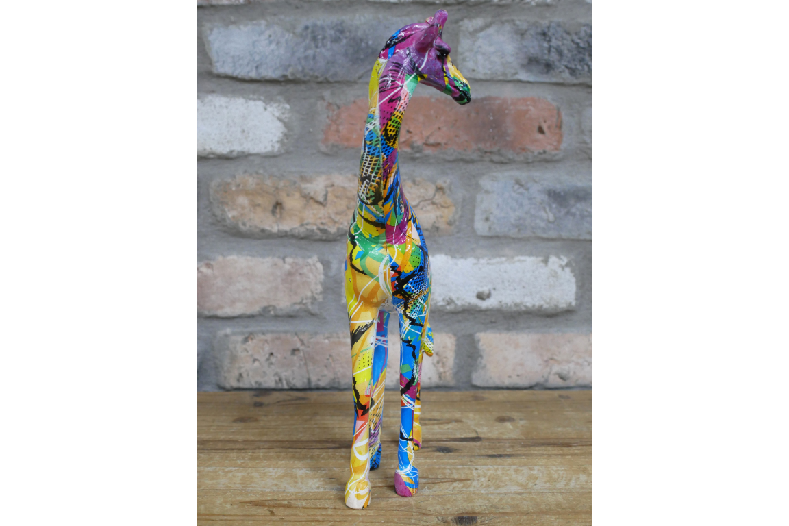 Giraffe ornament, Graffiti painted decorative animal ornament