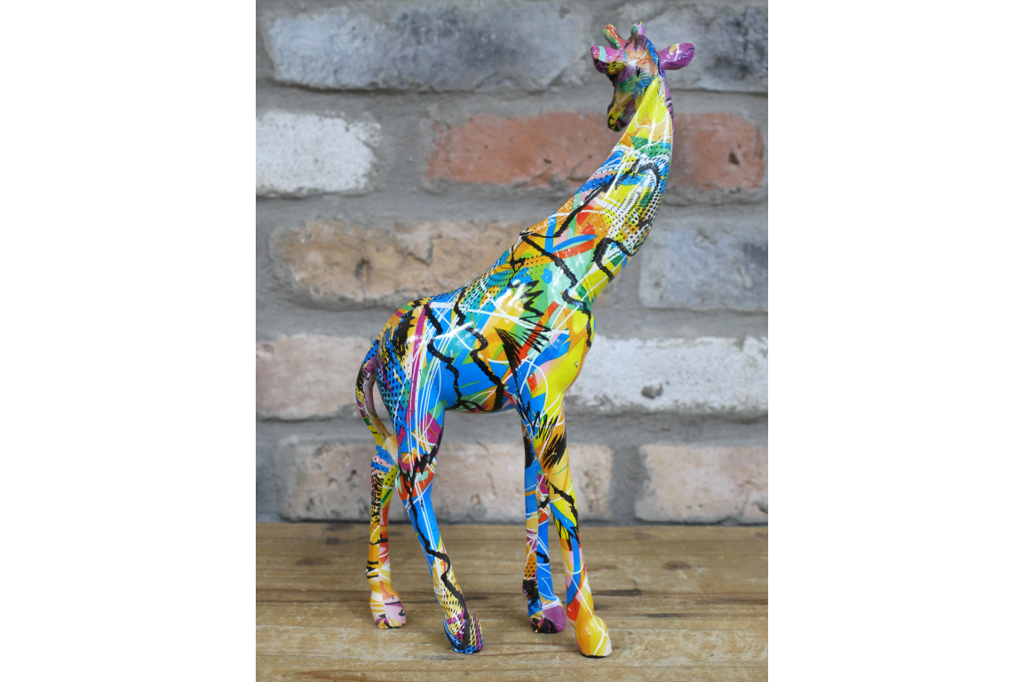 Giraffe ornament, Graffiti painted decorative animal ornament