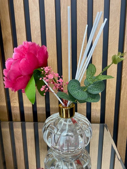 Peony and Oud Boutique Reed Diffuser with Flower