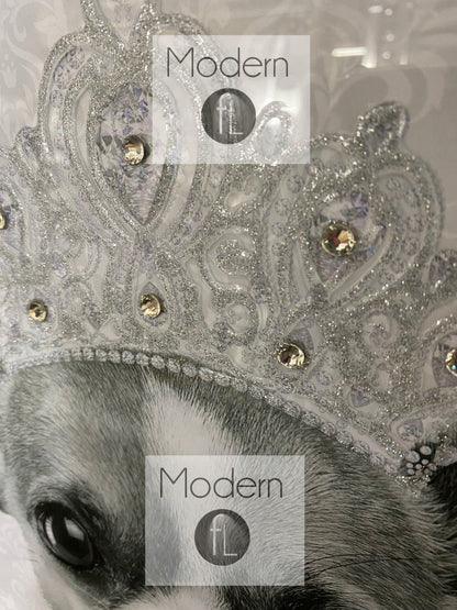 Silver grey chihuahua with crown and necklace glitter detail in mirrored frame