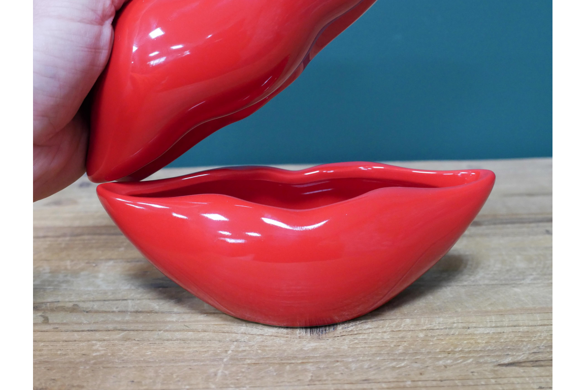 Ceramic Red Lips Ornament Tray, Funky Red Lips Ornament