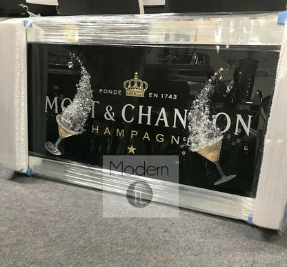 Moet Chandon picture with 3D Glasses and Sparkle Detail