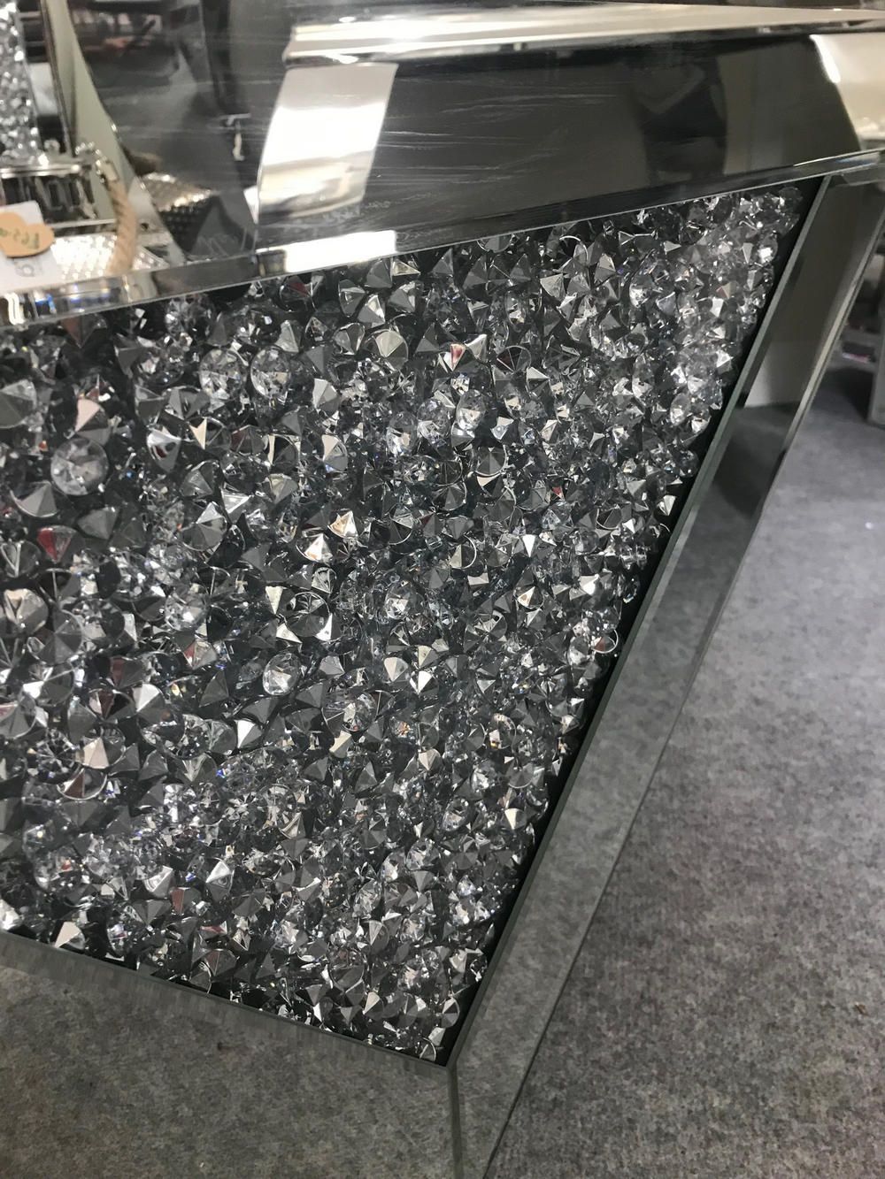 crushed crystal glitz coffee table with V Centre